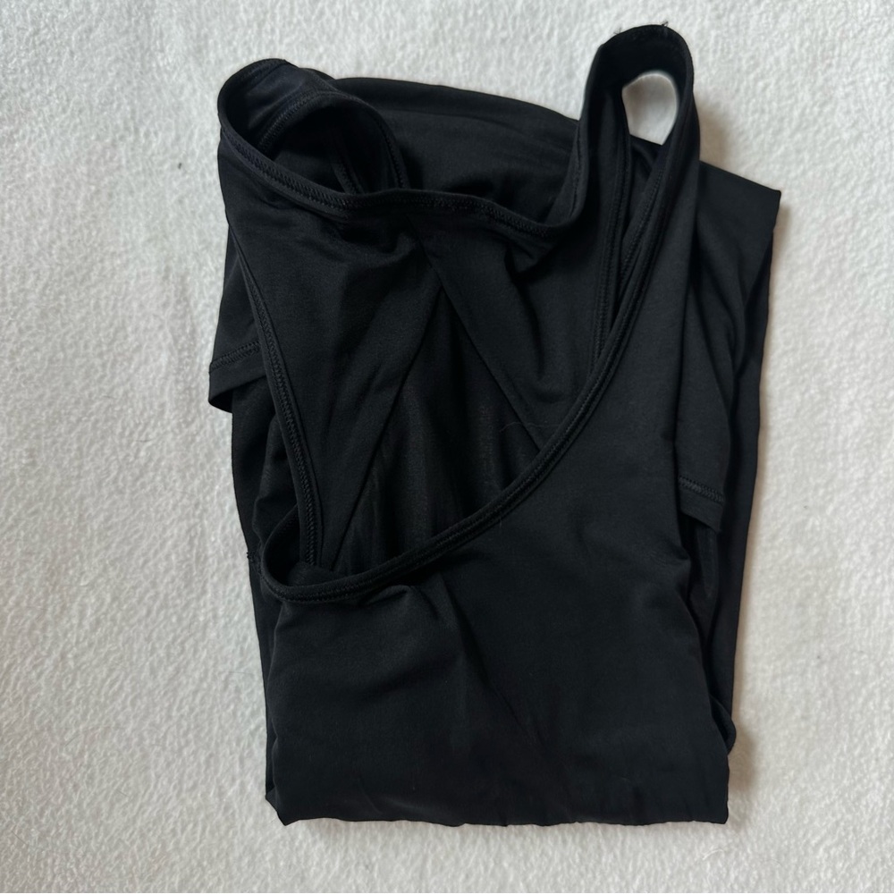 Lululemon Athletica NWT Women’s Essential Pleated Racerback Tank Black, size 8 - Picture 15 of 16